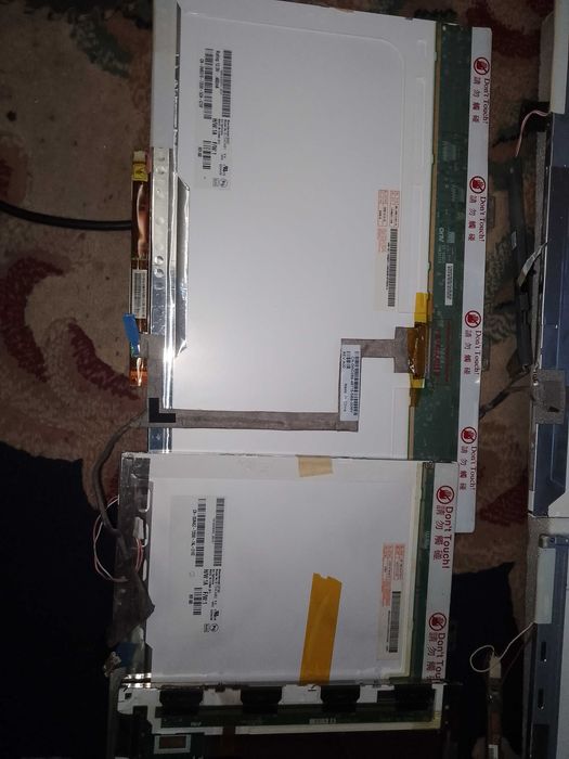 Продаются экраны для ноутбук разных размеров