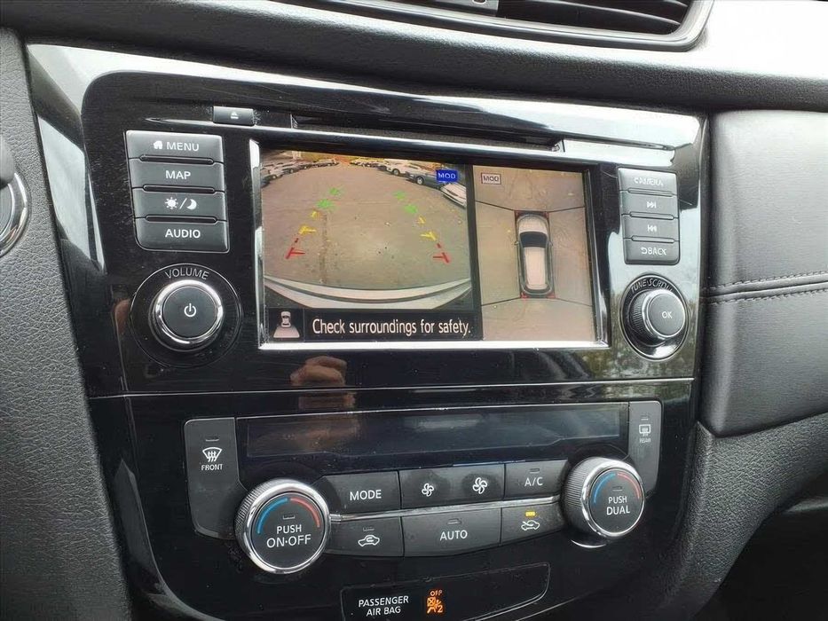 Nissan Rogue SL      2018