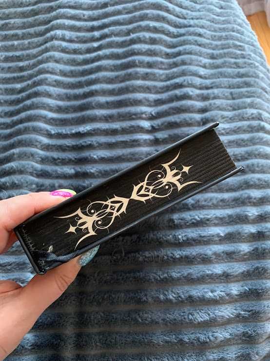 Ніби ми злодії Limited edition. М. Л. Ріо. В НАЯВНОСТІ