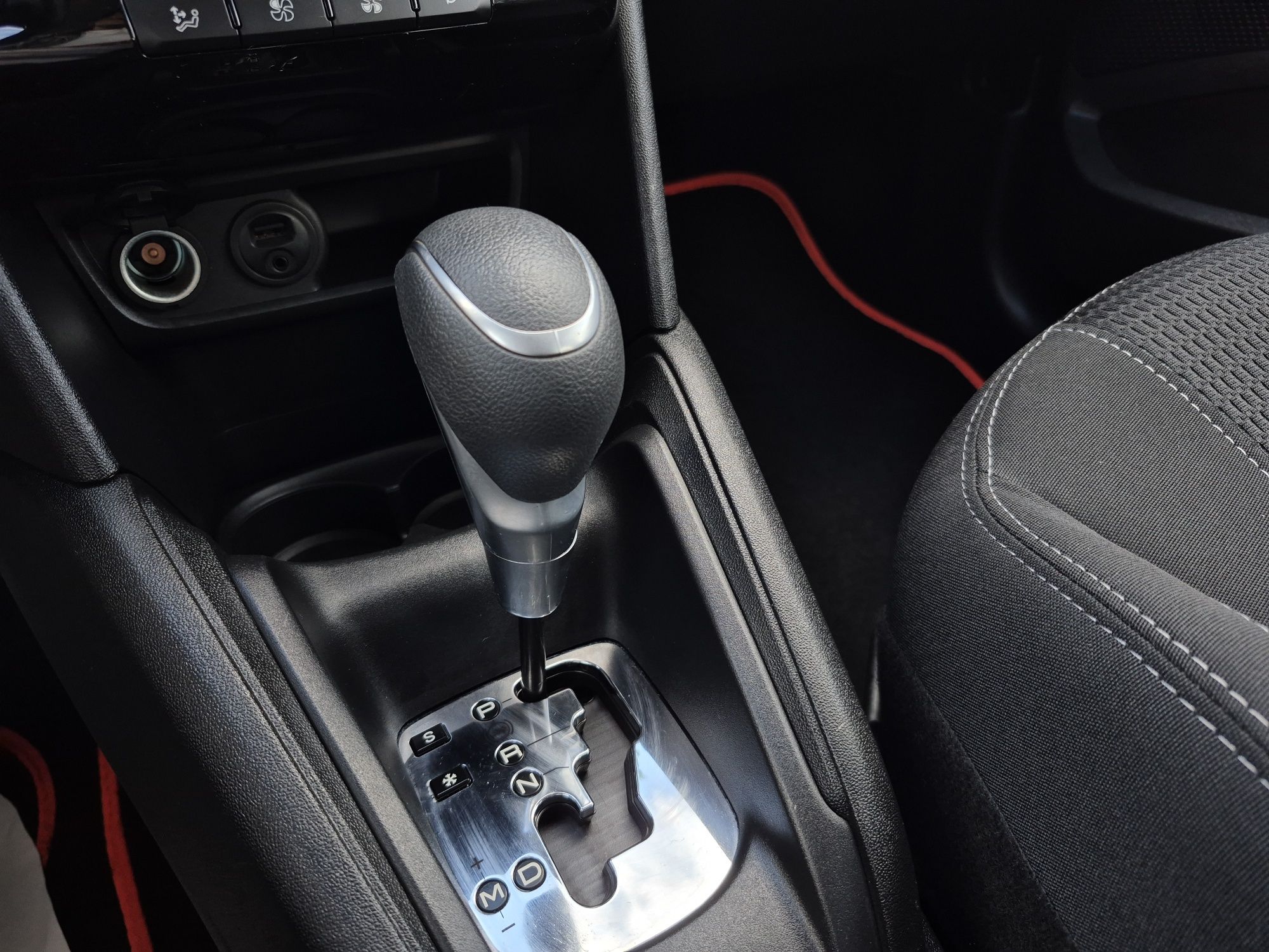 Peugeot 208 - AUTOMÁTICO | GARANTIA | ALLURE