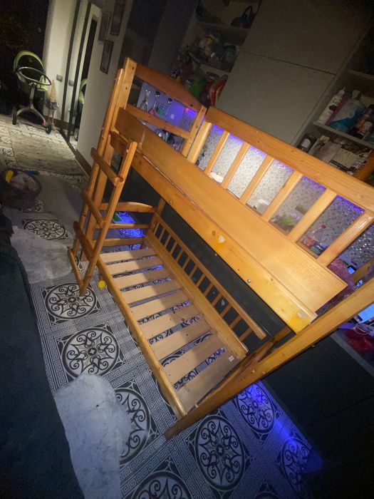 Ліжко двоярусне, дитяче