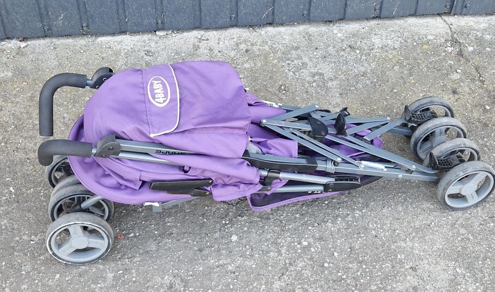 Wózek spacerówka 4Baby Shape-składana parasolka