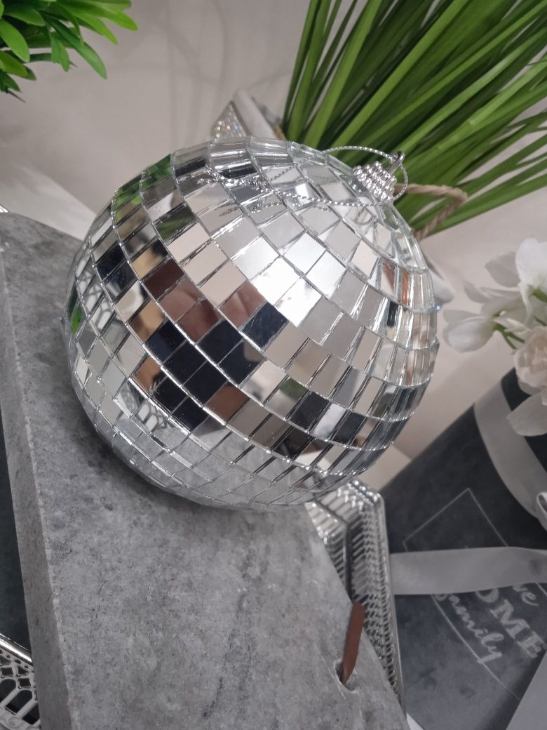 Duża bombka kula dekoracyjna disco srebrna szkiełka Glamour 38cm