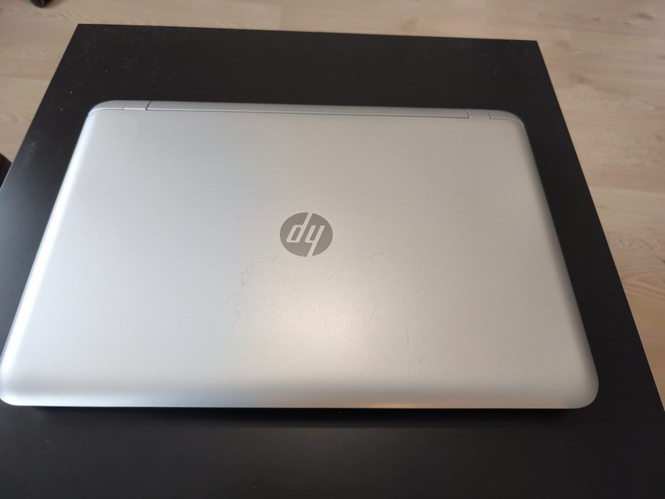 HP Pavilion 17" – i5 / 8 GB RAM / 1 TB HDD – nowa bateria, torba i ład