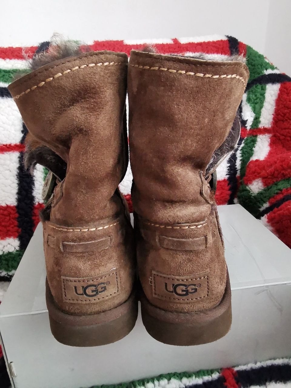 Ugg Australia Meadow Oryginalne śniegowce saszki mukluki 39