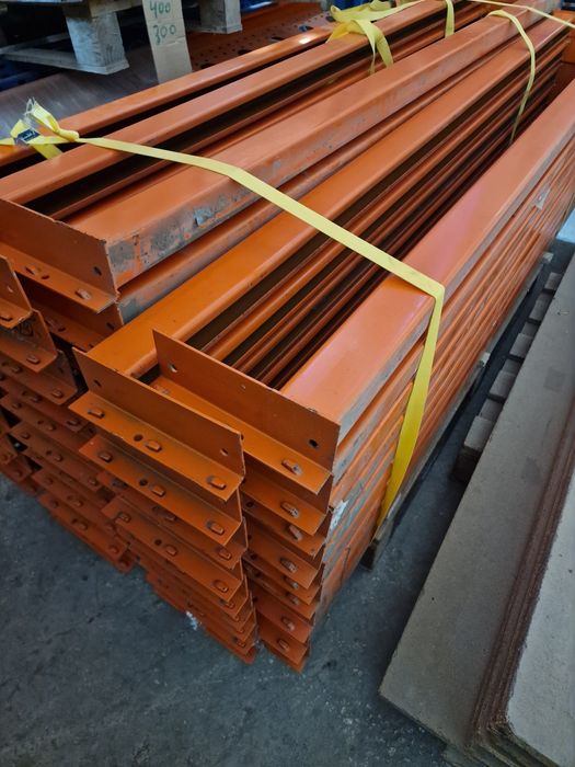 Estante usada de arrumação resistente para desocupar