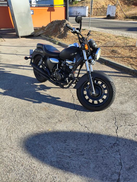 Keeway Superlight 125