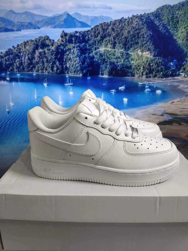 Nike Air Force 1 Low '07 White 39