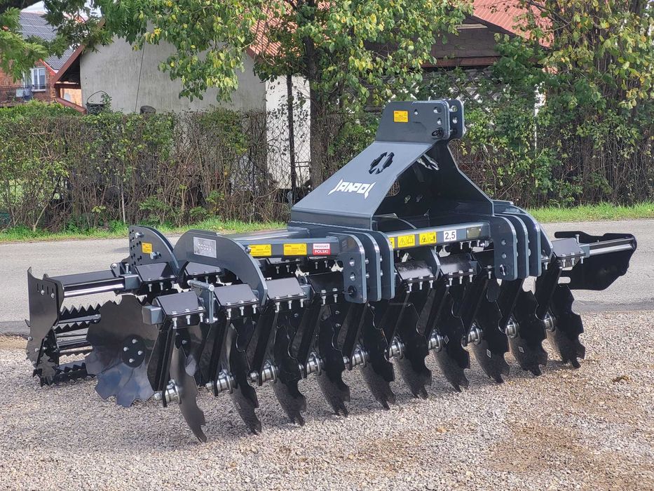 Talerzówka Brona talerzowa CIĘŻKA talerze fi 560 rura/struna/ daszkowy