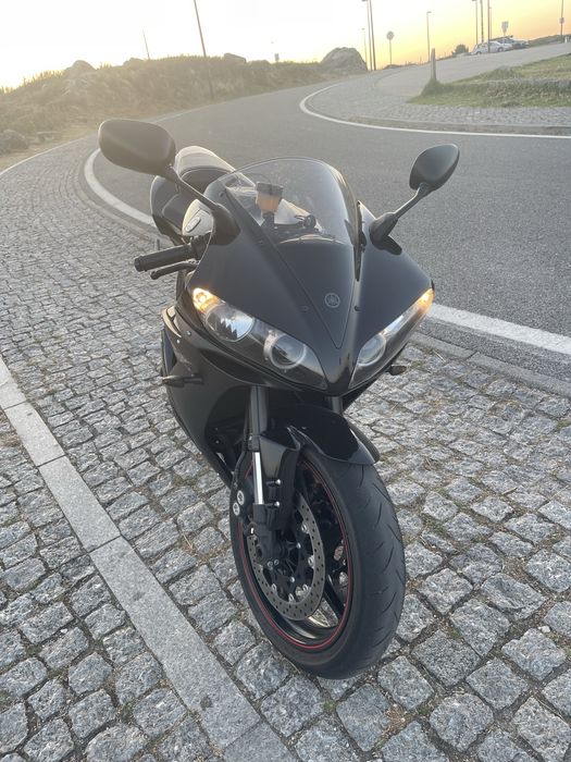 Yamaha R1 - Como nova