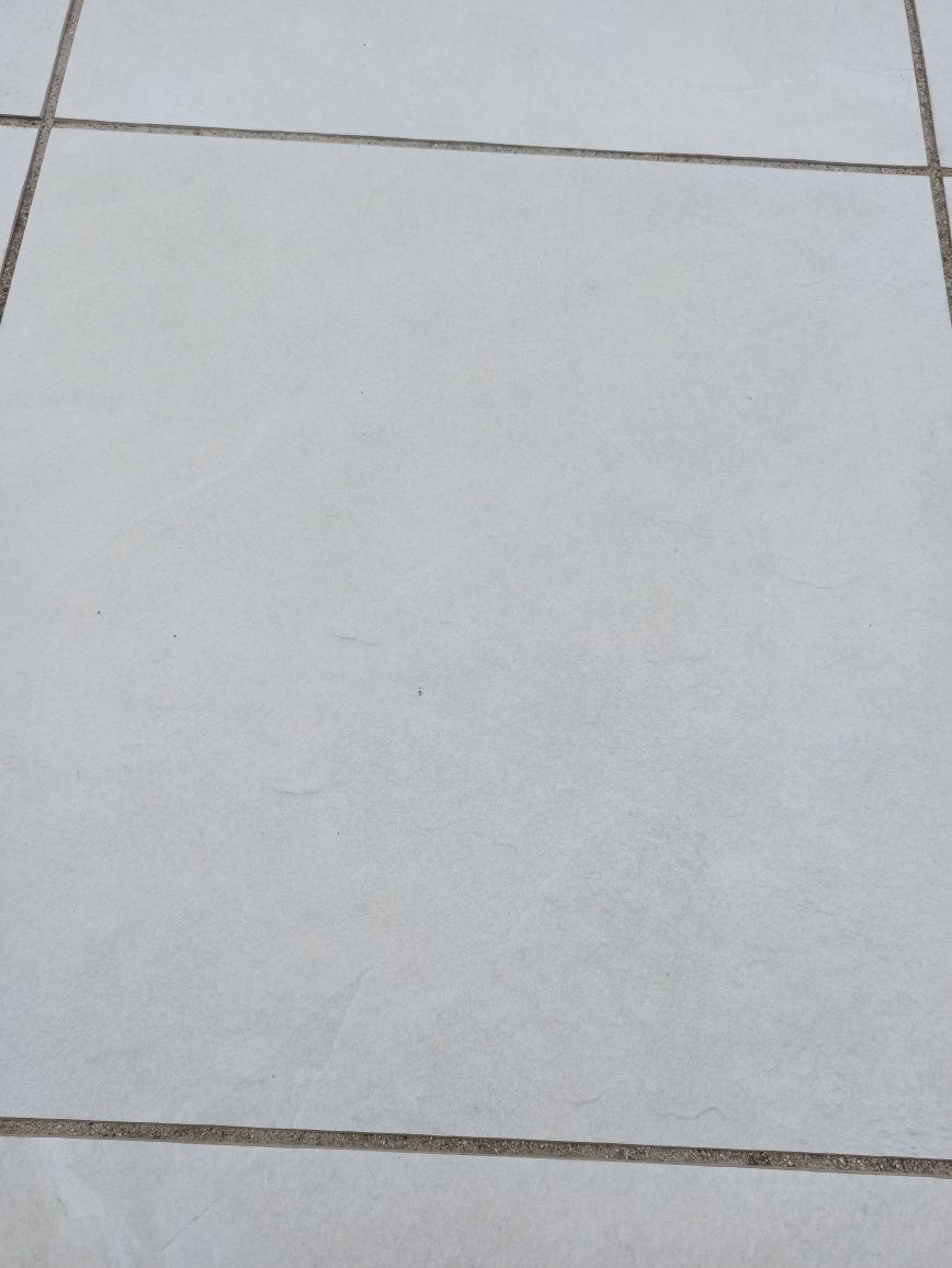 Płyta gresowa tarasowa ZOYA Ash White 59,7x59,7x2 cm – matowa, 16 szt.