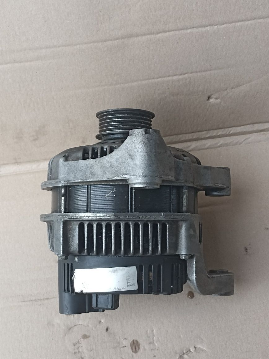 Генератор BMW E39 Valeo 90-120A