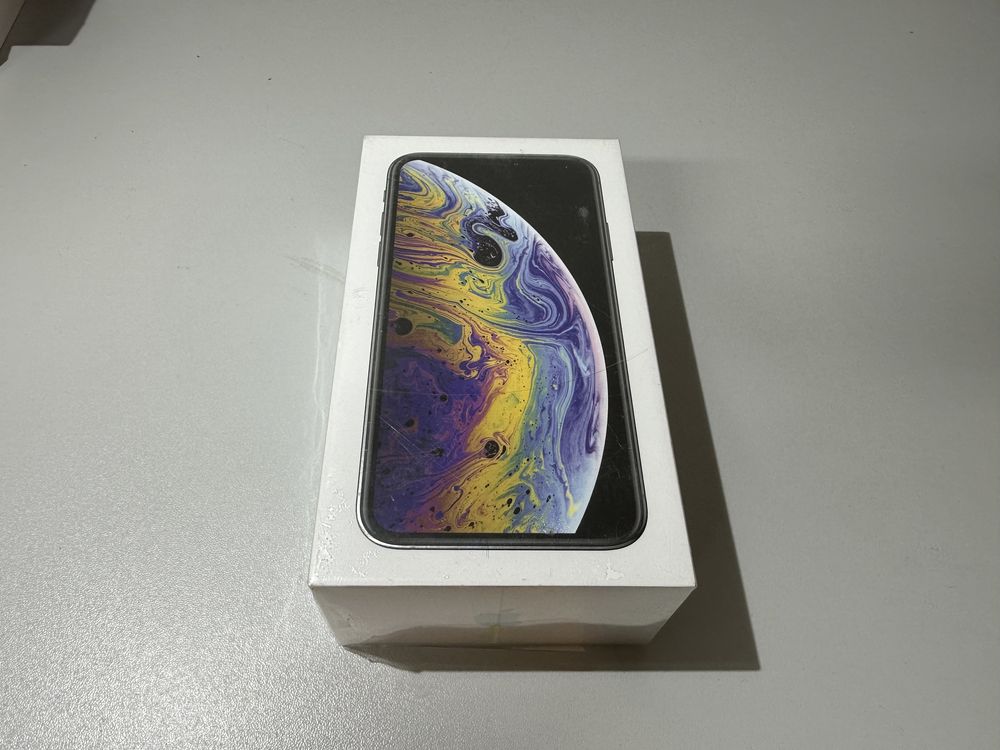 Nowy iPhone XS 64 Gb Silver . Nieaktywowany. Wroclaw sklep.