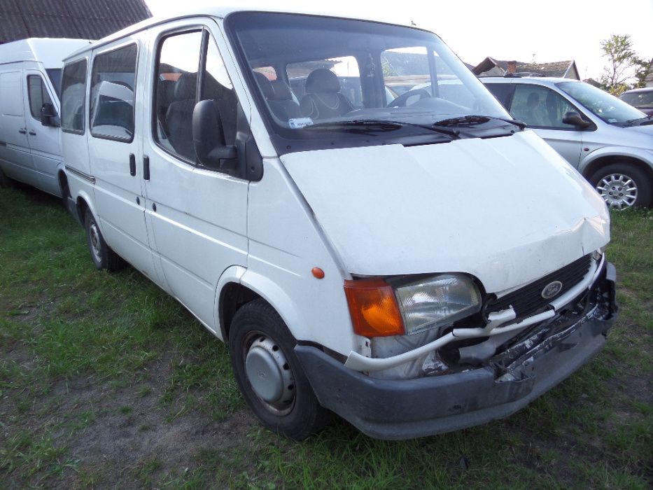 ford transit resor drzwi fotele