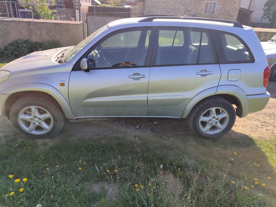 Продам Тойоту Рав 4