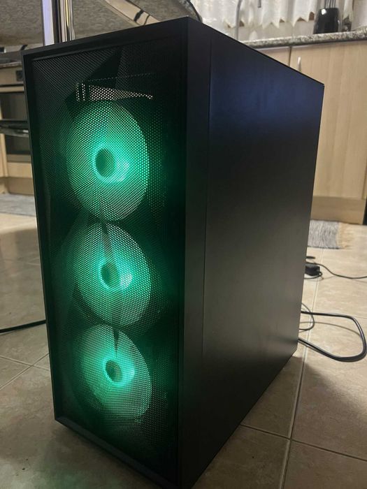 PC AMD Ryzen 5 7600X / AMD Radeon RX 7800XT