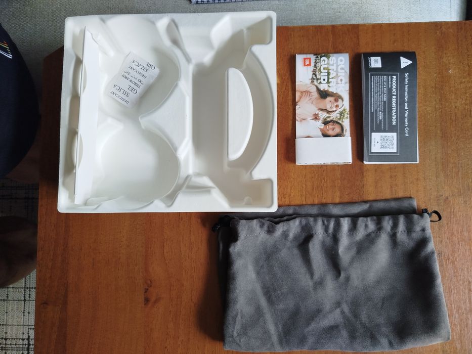 Продам навушники JBL LIVE775NC