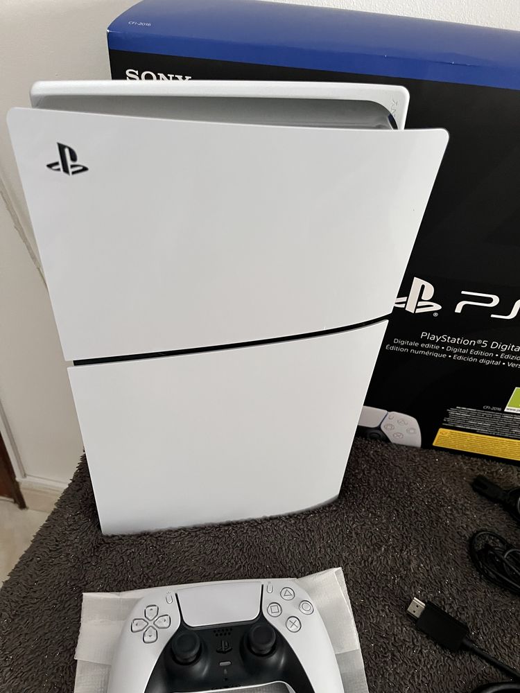 PS5 5 Slim Digital 1TB – COMO NOVA e com Garantia ainda de 2 anos!!