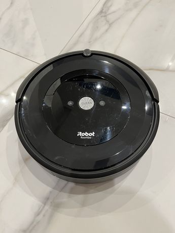 Robot sprzątający IROBOT Roomba e5