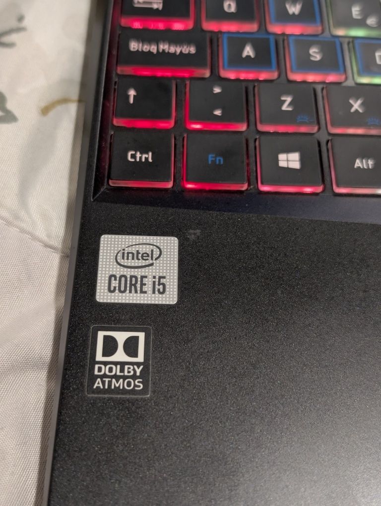 Portátil Gaming i5 10 Geração GTX 1660 TI 6GB