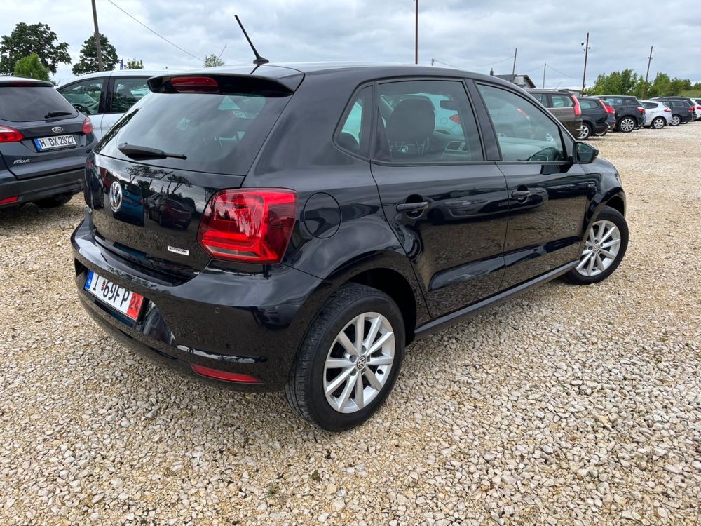VW polo 2016 rok 1.0 mpi bogate wyposażenie super stan