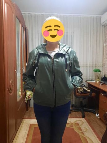 Кожаная женская куртка (зеленая)
