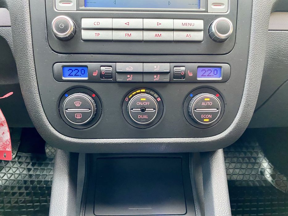 Volkswagen Golf5 GOAL 1.4mpi + газ 59 kw