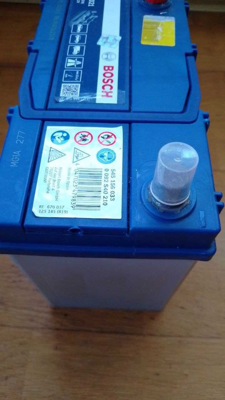Акумулятор автомобільний Bosch 45А 12v 330A S4 021