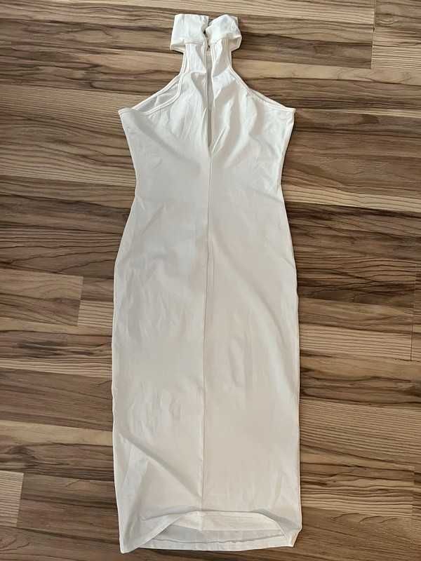 Biała nowa sukienka elastyczna S tuba dopasowana