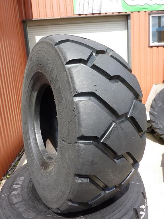 Opona przemysłowa 225/75R10 23x9R10 MICHELIN XZM 180zł W1802