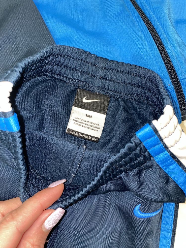 Спортивный костюм  Nike 18M