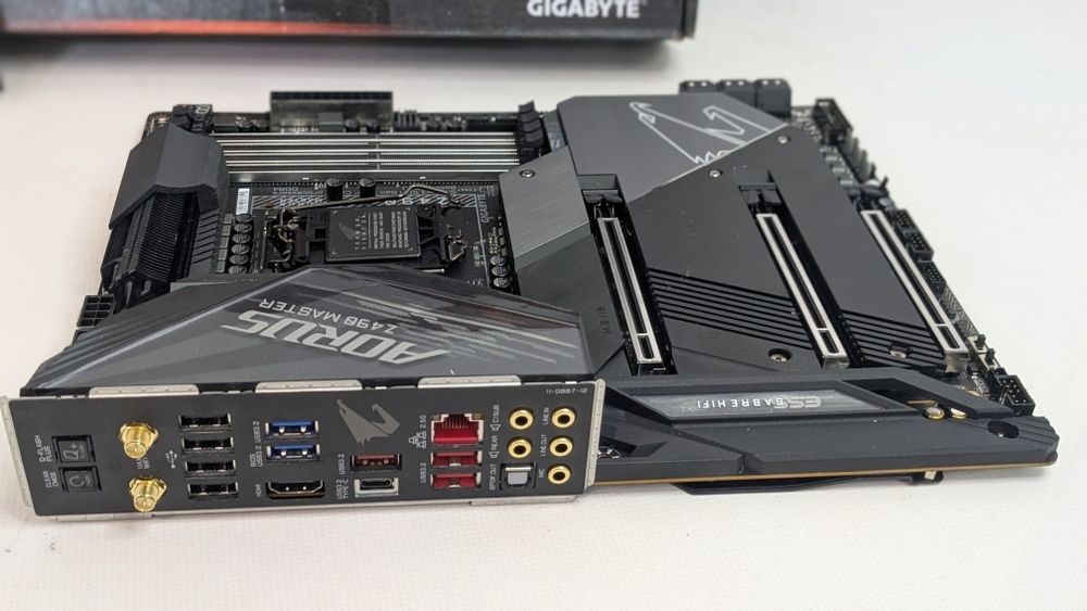 Топ Материнская плата Gigabyte Z490 Aorus Master Socket 1200\Гарантія!