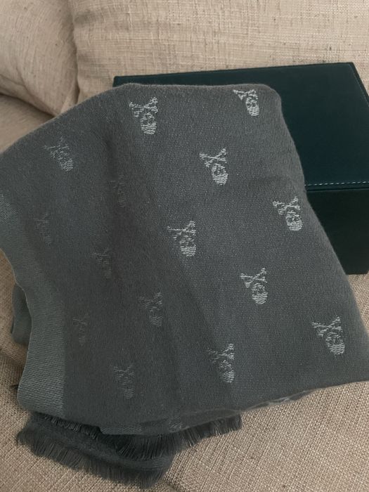 Zielony szalik Scalpers