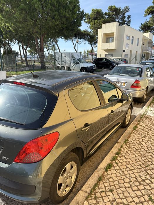 Peugeot 207 Sport 1.4 Gasolina 2008 - Fiável, económico e bem estimado