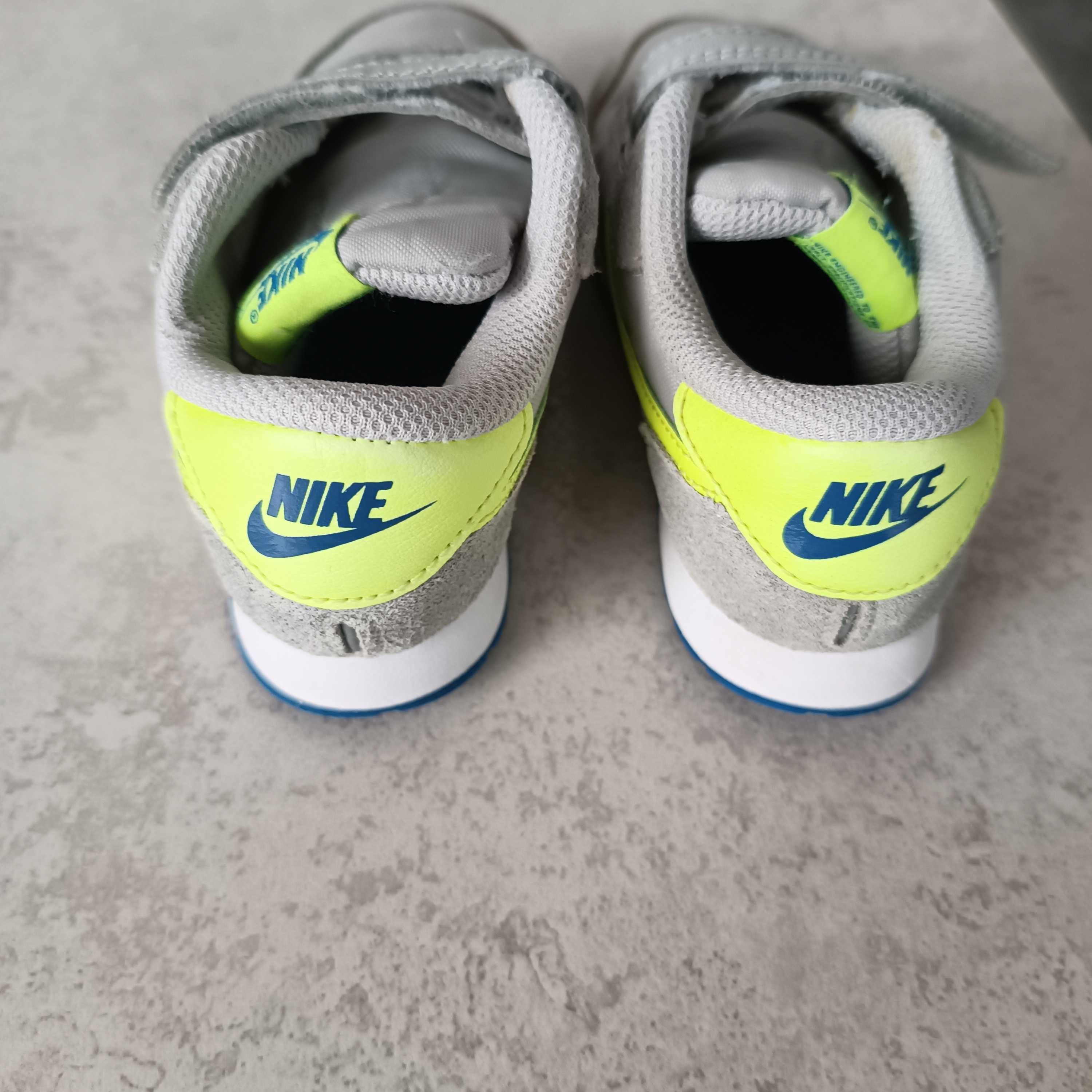 Buty Nike MD Valiant szaro-zielone rozmiar 26