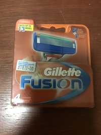 Продам лезвия Gillettе Fusion 4 шт.в упаковке (оригинал)