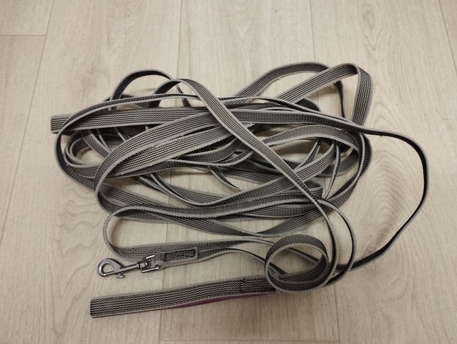 Smycz 10m gumowana antypoślizgowa