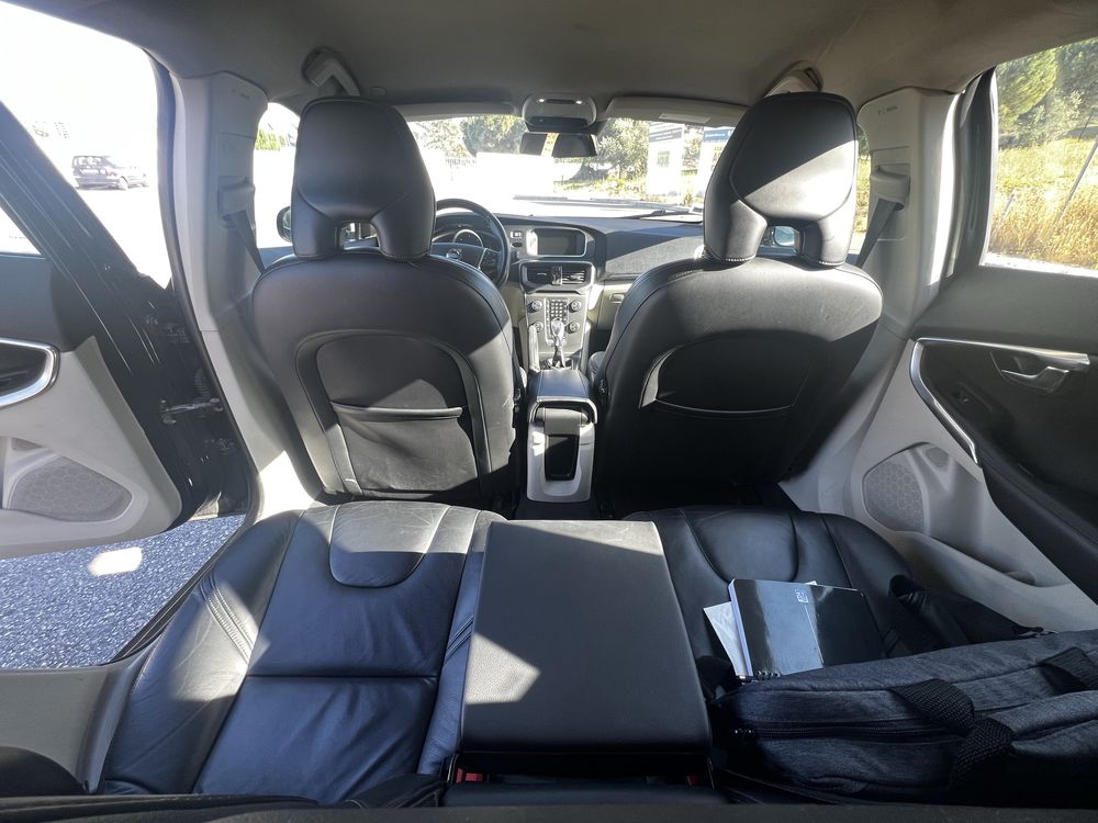 Volvo V40 Momentum D2