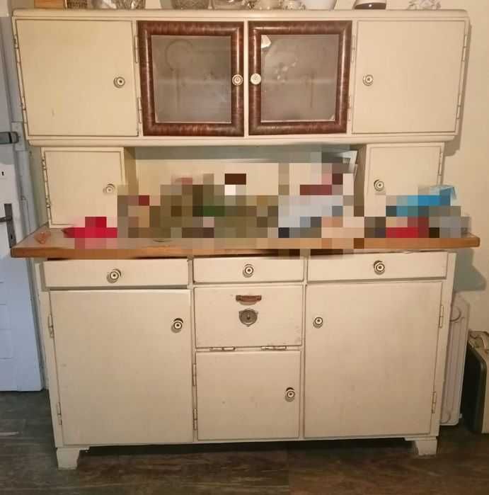 Kredens kuchenny byfej, zabytek retro