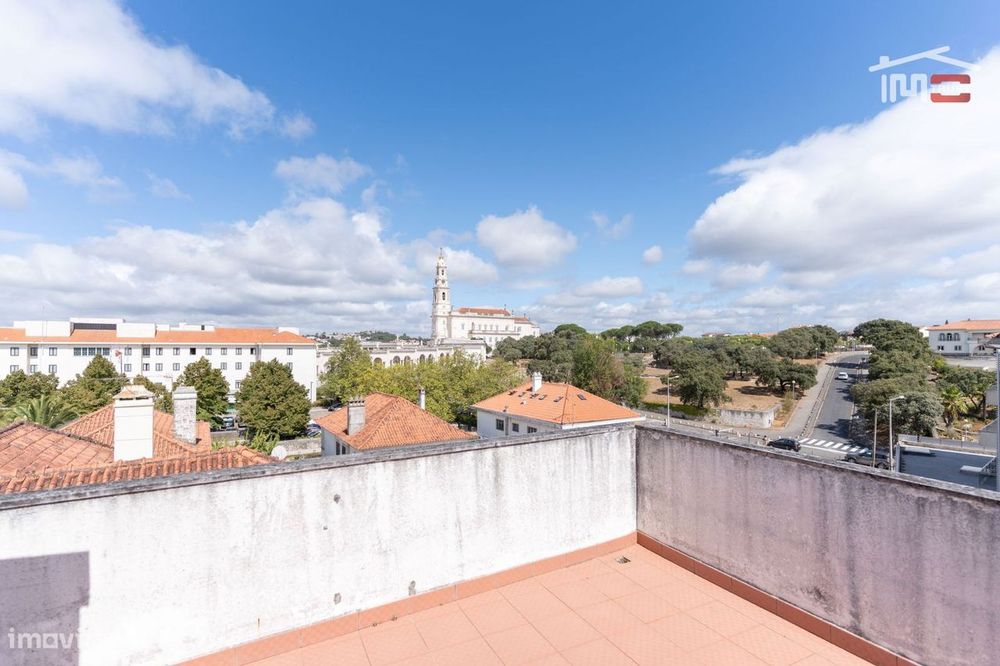 Fantastico Apartamento T2 Mobilado A 100 Metros Do Santuario De Fat...