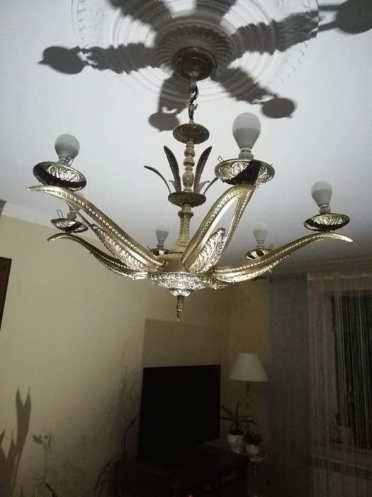 Żyrandol z mosiądzu