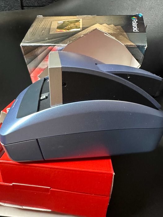 Рідкісний фотоапарат миттєвої зйомки  Polaroid 600 Instant