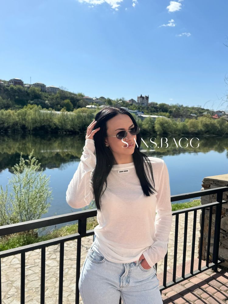 Лонгслів стиль Miu Miu