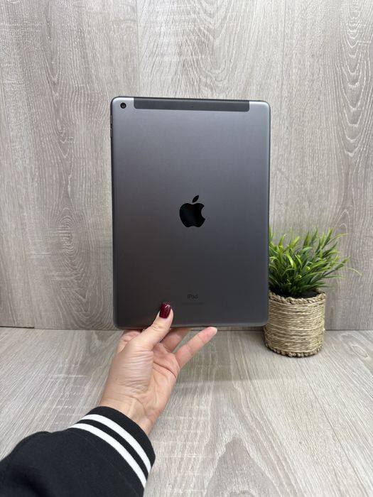 iPad 9 (2021) 64 GB Wi-Fi + LTE
