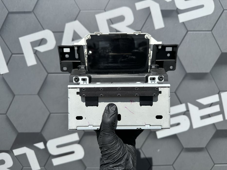 Дисплей + блок радіо оригінал б/у без дефектів