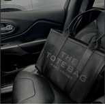 The tote bag Mark Jacobs