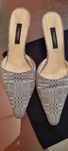 Mules marca Burberry