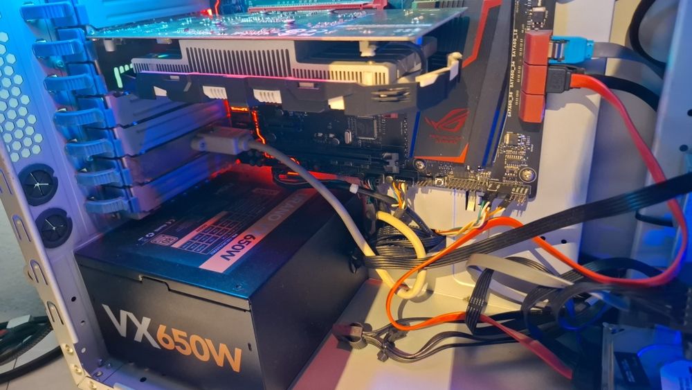 Pc Rog + i7 4790k + 24Gb Ram + Gtx 1050