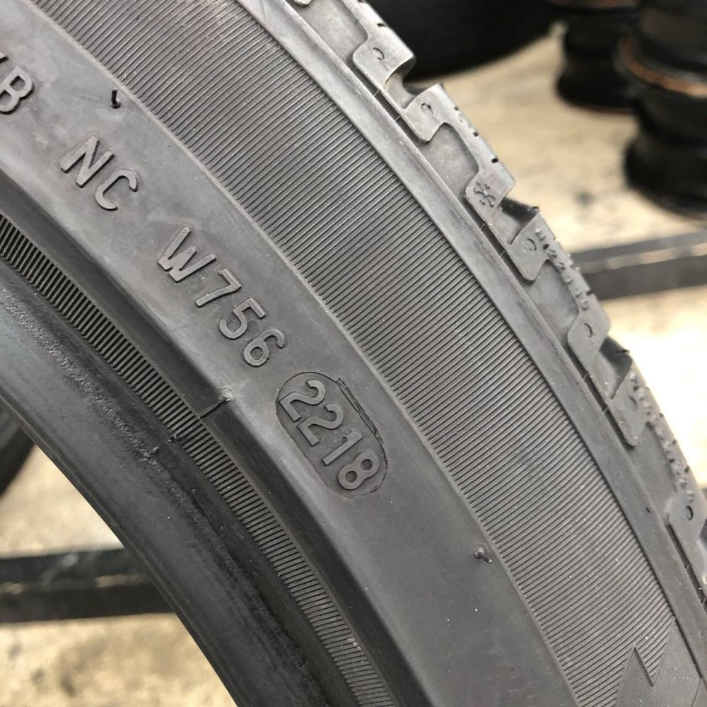 Шини 295/35 r21 Pirelli scorpion Зима 2шт 2018р (235)