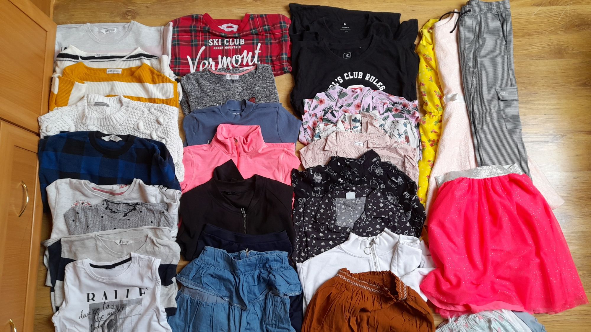 Paka dla dziewczynki 146-152 na 10-12 lat h&m sinsay gap reserved 4f